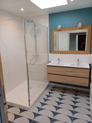 AGRANDISSEMENT ET RENOVATION D'UNE SALLE DE BAIN